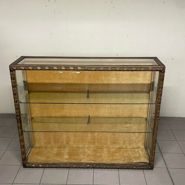 Baroque Vintage Display Cabinet with Carved and Gilded Wooden Frame, 1940s For Sale - Image 3 of 18