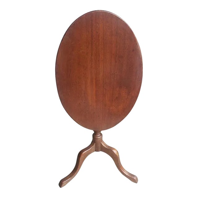 1940s Mahogany Oval Tilt-Top Tripod Candle Stand Side Table For Sale