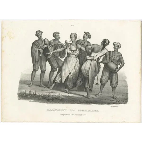 Antique print titled 'Bajaderen von Pondichery, Bajadères de Pondichery'. This print depicts musicians from Pondicherry,...
