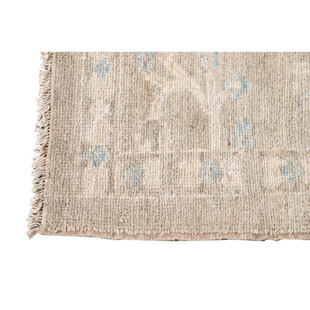 2010s 21st Century Modern Tan Beige Sultanabad Wool Rug For Sale - Image 5 of 12