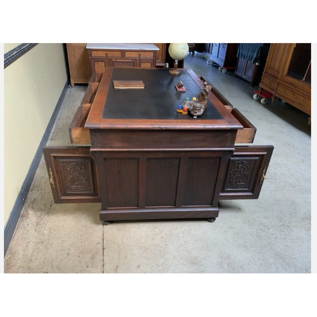 Antique Neo-Renaissance Desk in Oak, 1880 For Sale - Image 9 of 18
