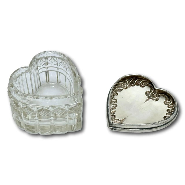 Beautiful Antique Hand Cut Crystal & Sterling Silver Victorian Sweetheart Trinket Box - Circa 1900 For Sale - Image 11 of 12