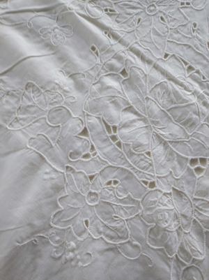 Antique Embroidered Linen Blend Tablecloth with 12 Napkins, 1920s