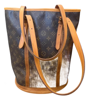A 2006 Louis Vuitton Monogram Coated Canvas and Leather Bucket Gm Tote Bag