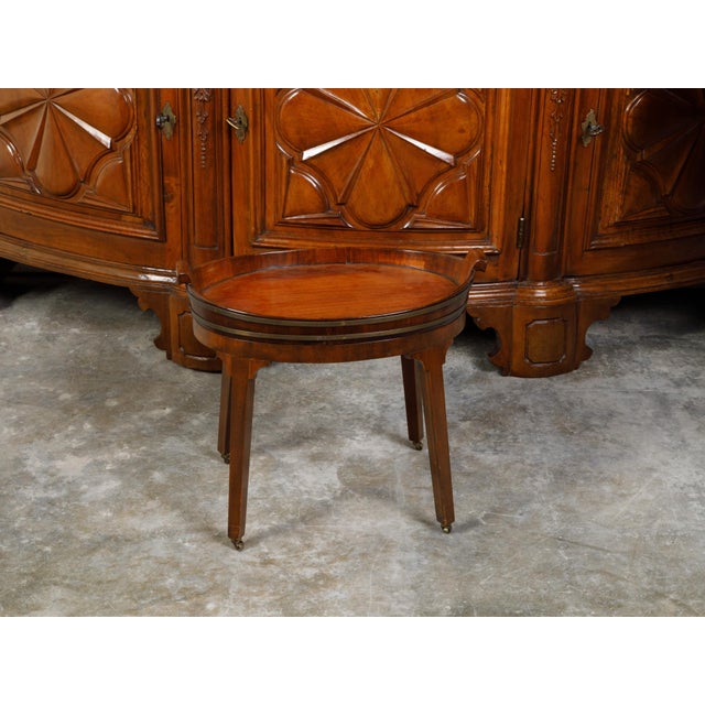 English 19th Century Oval Mahogany Tray Top Table with Brass Accents and Casters For Sale - Image 9 of 10