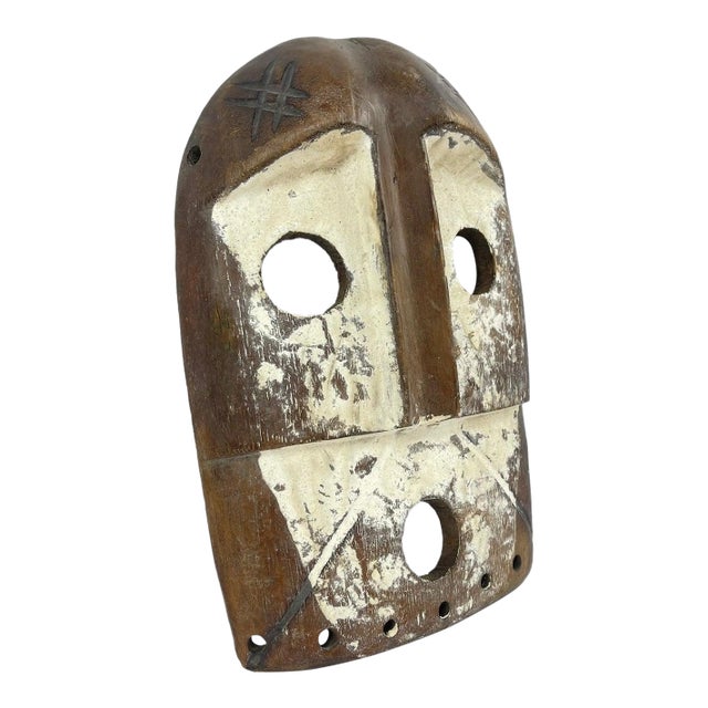 Early 20th Century Kumu Painted Wooden Mask For Sale