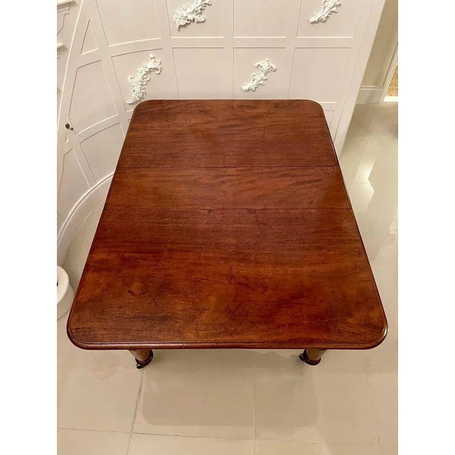 19th Century Victorian Mahogany Extending Dining Table For Sale - Image 9 of 12