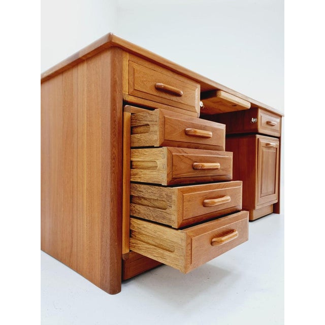 Wood Mid-Century Danish Teak Modular Desk from Dyrlund, 1960s For Sale - Image 7 of 11