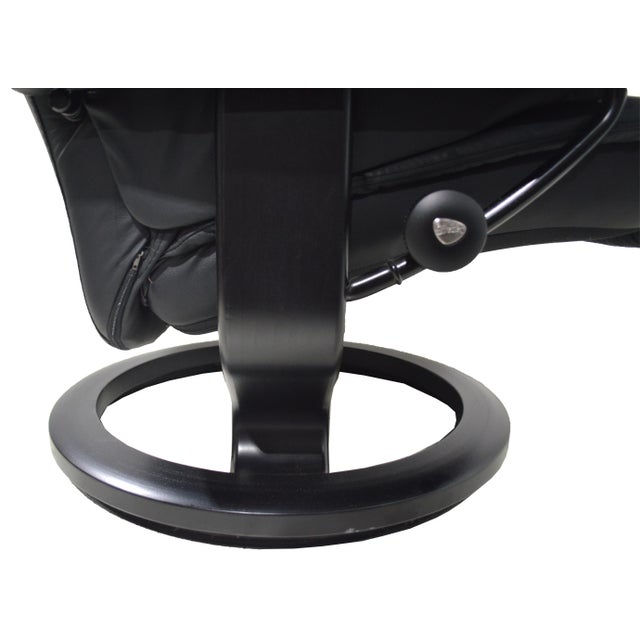 Ekornes Black Leather Stressless Lounge Chair With Ottoman For Sale In New York - Image 6 of 12