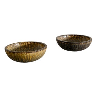 Mid-Century Swedish Stoneware Rubus Bowls by Gunnar Nylund for Rörstrand, 1950s, Set of 2 For Sale
