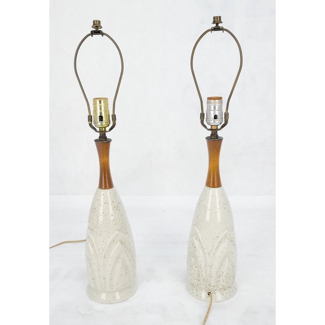 Wood Pair Mid Century Lotus Motive Ceramic Pottery & Turned Walnut Bases Table Lamps For Sale - Image 7 of 8