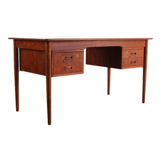 Danish Desk with Finsihed Back in Bold Teak Grain Designed by Arne Vodder For Sale