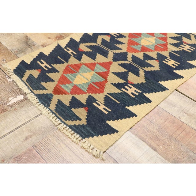 Vintage Persian Shiraz Kilim Rug - 02'00 X 02'11 For Sale In Dallas - Image 6 of 9