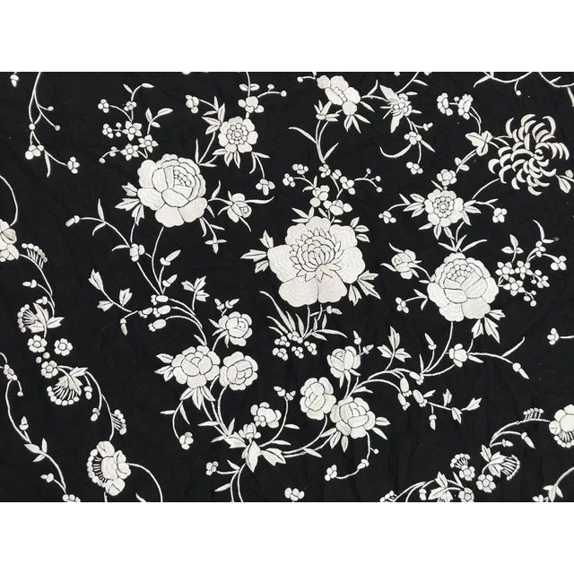 Very beautiful Manila embroidery with a Chinese style and beautiful floral design, entirely hand embroidered with silk on...
