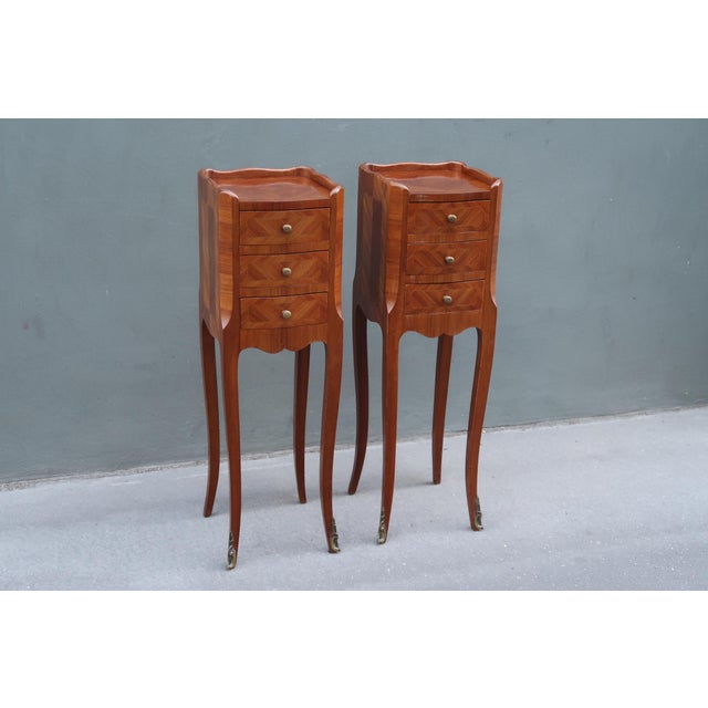 French 1930s Very Elegant Set of Two Narrow Rosewood French Louis XV Style Side Tables Nightstands. For Sale - Image 3 of 18