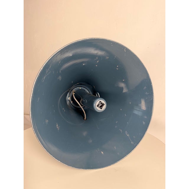 Original toa tc-30b horn speaker, manufactured by the japanese company toa electric co., ltd. A robust piece of...
