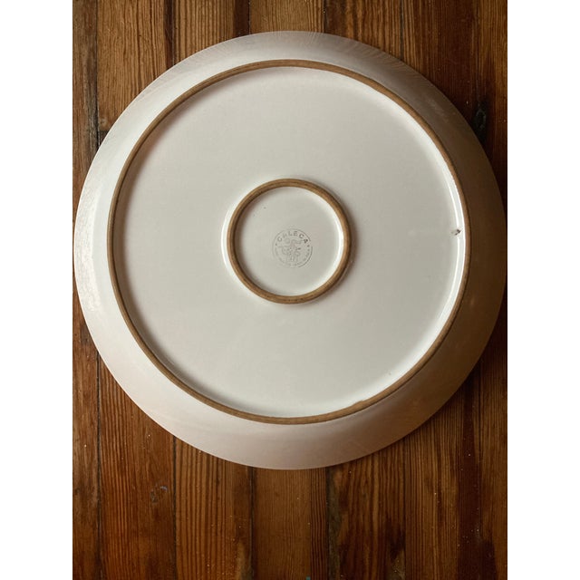 Impeccable Authentic Caleca Large Bowl/Platter/Serving Bowl. It has a charming green leaf design with a royal blue center....