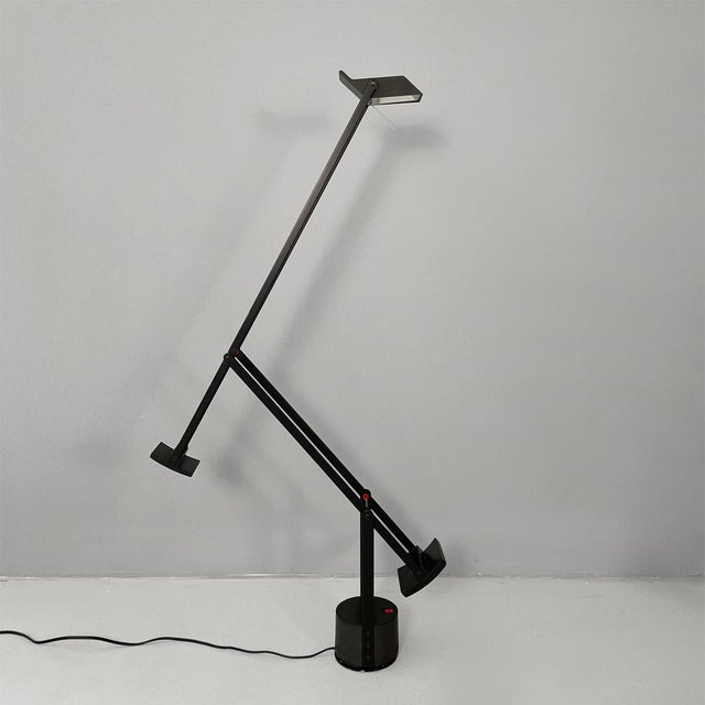 1980s Italian Modern Black Tizio Table Lamps by Richard Sapper for Artemide, 1980s, Set of 2 For Sale - Image 5 of 15
