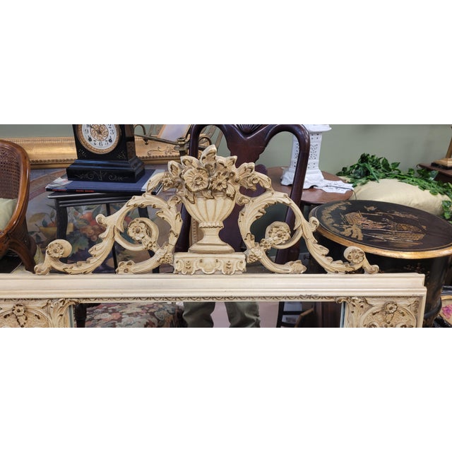 Fine Vintage 1950s Florentine Mirror For Sale In Philadelphia - Image 6 of 10