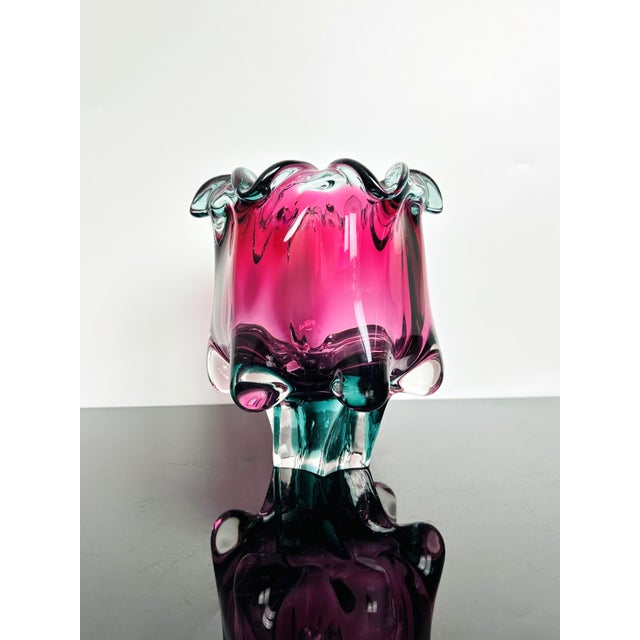 Red Core Art Glass Model 242/4/18 Vase by Josef Hospodka for Chřibská, Former Czechoslovakia, 1964 For Sale - Image 4 of 10