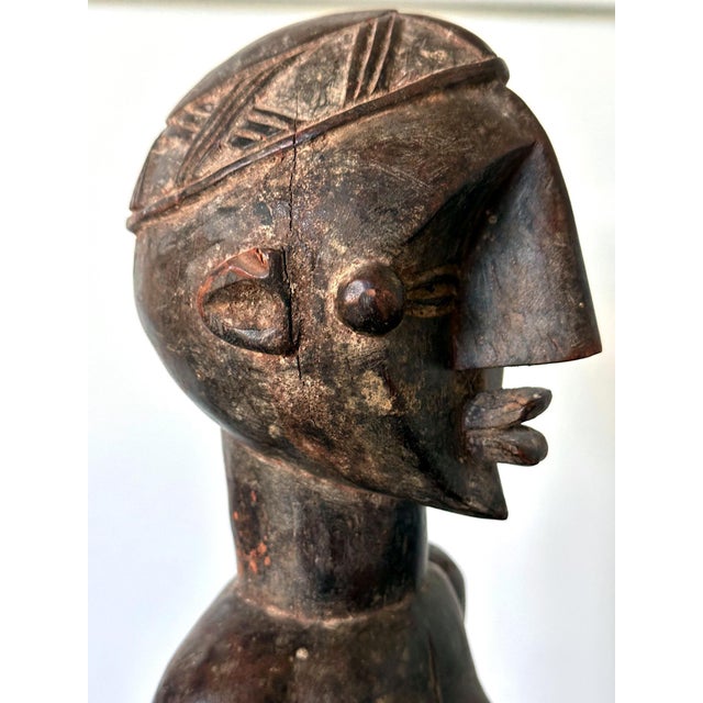 Lwalwa Mother Figure Holding Baby DR Congo Africa with Provenance For Sale - Image 11 of 18