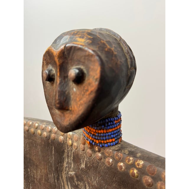 1940s Mid-Century Modern African Ceremonial Kings Chair, Tanzania, 1940s For Sale - Image 5 of 10