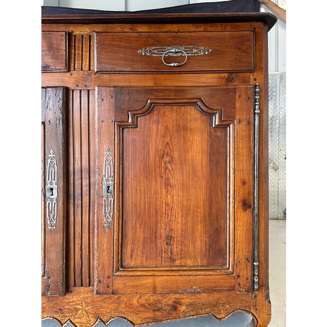 18th Century 18th Century Louis XV Walnut Wood Buffet from Provence, France For Sale - Image 9 of 12