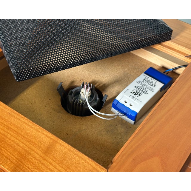 Cherrywood and Aluminum Display Cases, 1980s, Set of 4 For Sale - Image 15 of 18