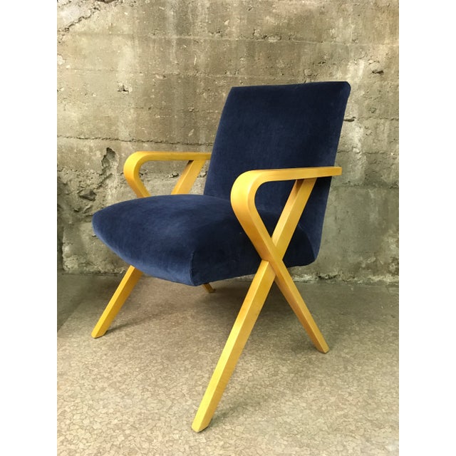 Thonet Rare Pair of Thonet Bentwood Armchairs From Howard Hughes’ Hollywood Film Studios – Fully Restored For Sale - Image 4 of 13