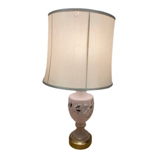 Mid 20th Century Hollywood Regency Floral Motif Frosted Glass Table Lamp For Sale