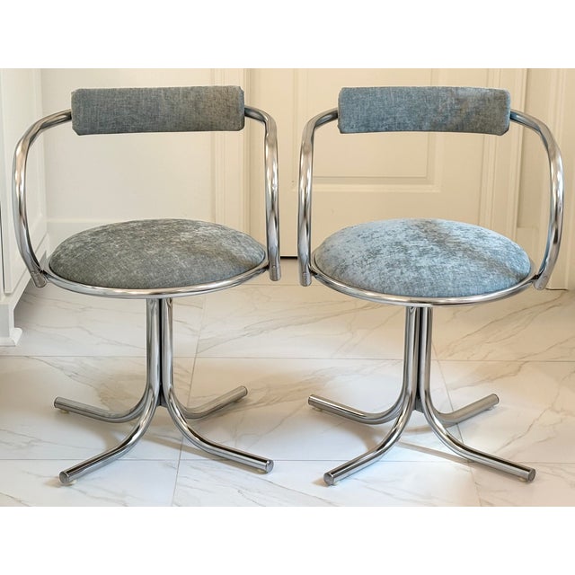 Pair of Modernist chrome chairs by Etowah Mfg. CIRCA: 1950s CONDITION: ***Please zoom in on photos and read detailed...