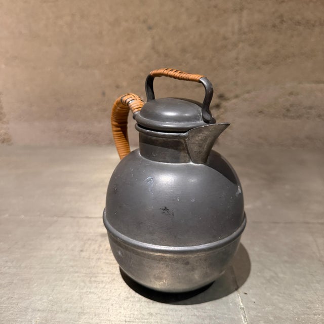 Mid-Century Modern Pooles Pewter H M 3 Taunton Mass Small Personal Teapot Mid Century For Sale - Image 3 of 13