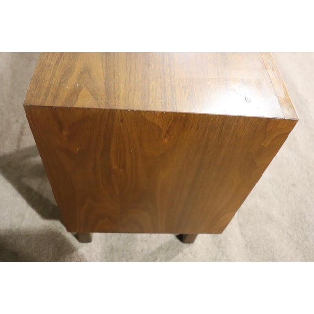 Mid 20th Century Cavalier Furniture Bedside Tables - 2 Pieces For Sale - Image 12 of 12