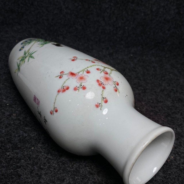 Vintage Famille Rose Porcelain Vase – 8.7" Bird & Flower Bottle Vase With Calligraphy For Sale In Los Angeles - Image 6 of 9