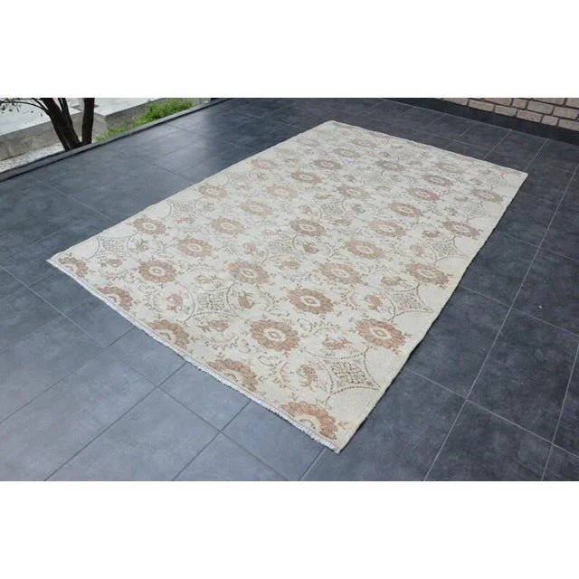 Beige 1960s Floral Design Handkotted Rug For Sale - Image 8 of 10
