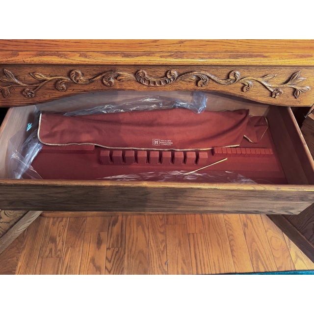 Hickory Manufacturing Company Vintage 1987 Hickory Manufacturing Co. Display Cabinet For Sale - Image 4 of 10