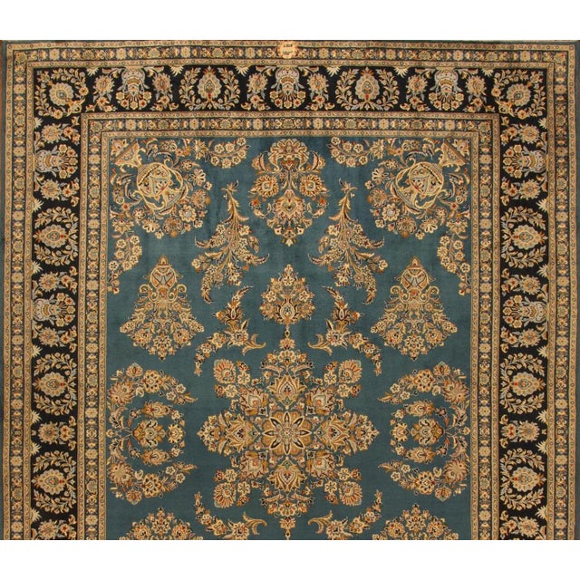 Middle Eastern Rug in Wool For Sale - Image 3 of 10