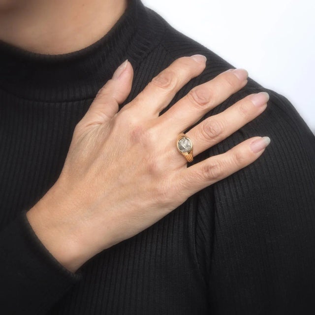 Vintage Bulgari Ancient Coin Ring Monete 18k Yellow Gold Jewellery Jewellery size 5.75 For Sale In Los Angeles - Image 6 of 7