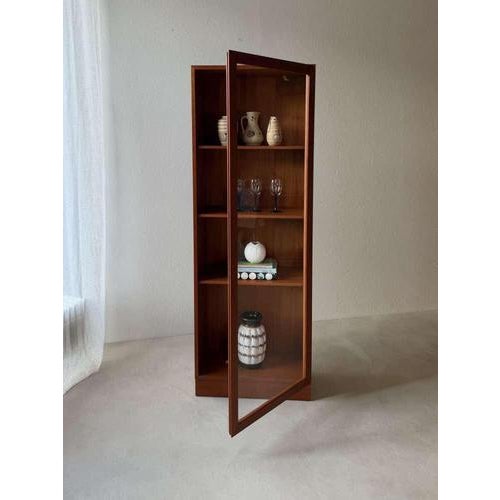 Danish Teak Display Cabinet from Omann Jun, 1960s For Sale - Image 6 of 15