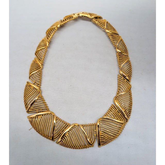 Vintage Signed Napier Goldtone Openwork Wavy Link Collar Necklace For Sale - Image 10 of 16