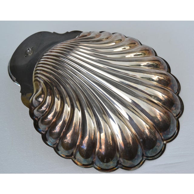 Mid-20th Century W. M. Rogers Silver Company Victorian Silverplate Clam Shell Scalloped Serving Bowl For Sale - Image 12 of 14