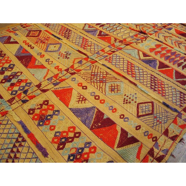 1940s Yellow Geometric Moroccan Reed & Wool Flat-Weave Rug 4'9" X 9'8" Wool Carpet For Sale - Image 4 of 6