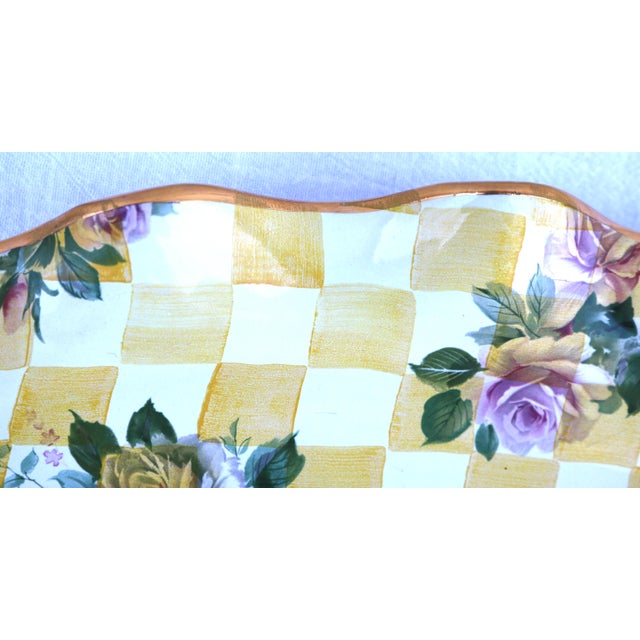 Mackenzie Childs Late 20th Century MacKenzie-Childs Honeymoon Dandy Lion Yellow 16” Scalloped Platter For Sale - Image 4 of 16