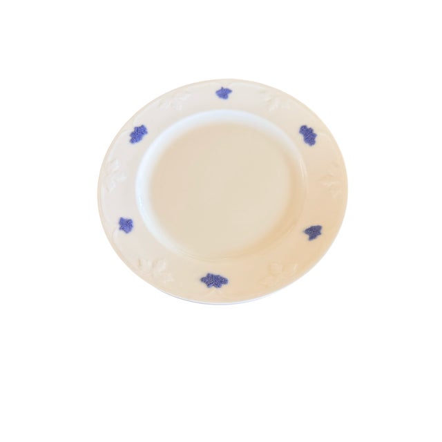 Beautiful set of three vintage Gustavsberg Blå Blom dinner plates, made in Sweden. Crafted in bone porcelain, the glossy...