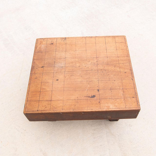 This authentic Vintage Japanese Shogi Game Board from the 1920s showcases traditional Japanese craftsmanship and timeless...
