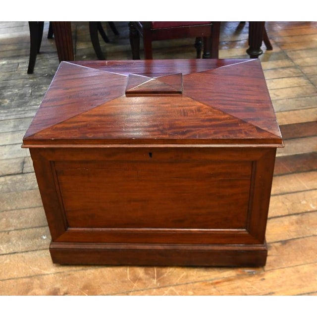Antique Victorian Cellarette Wine Cooler in Mahogany, 1840 For Sale - Image 3 of 3