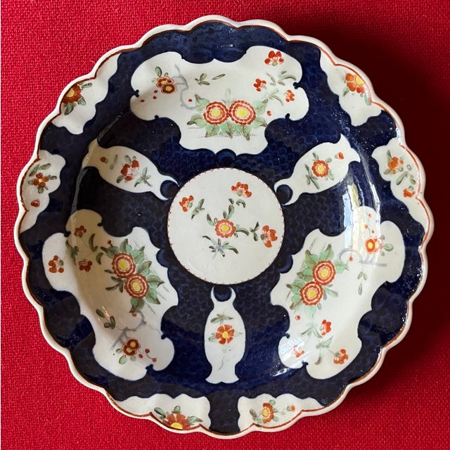 18th Century Antique 18th Century English Georgian First Period Worcester Porcelain Blue Scale Plate, Circa 1770 For Sale - Image 5 of 9