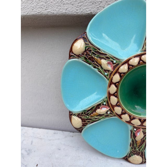 Victorian Victorian Majolica Aqua Oyster Plate by Minton, Ceramic, England, 1880 For Sale - Image 3 of 4