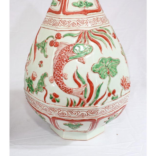 Chinese Qing Ceramic Fish Bowls Vases, Set of 2 For Sale - Image 6 of 12
