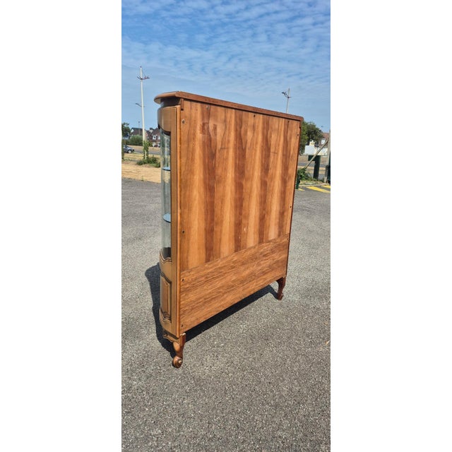 20th Century Louis XV Curved Cherrywood Display Cabinet, France, 1890s For Sale - Image 14 of 18